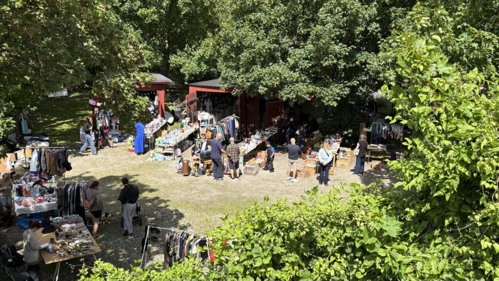 Copenhagen-fleamarket-Københavnstrup Loppemarked