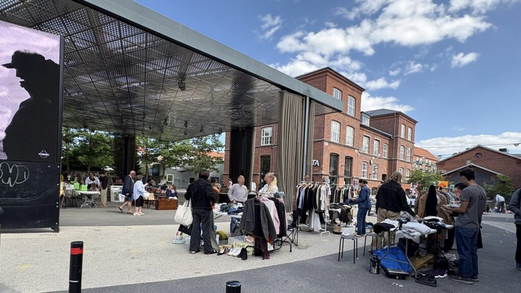 Copenhagen- Flea market-
